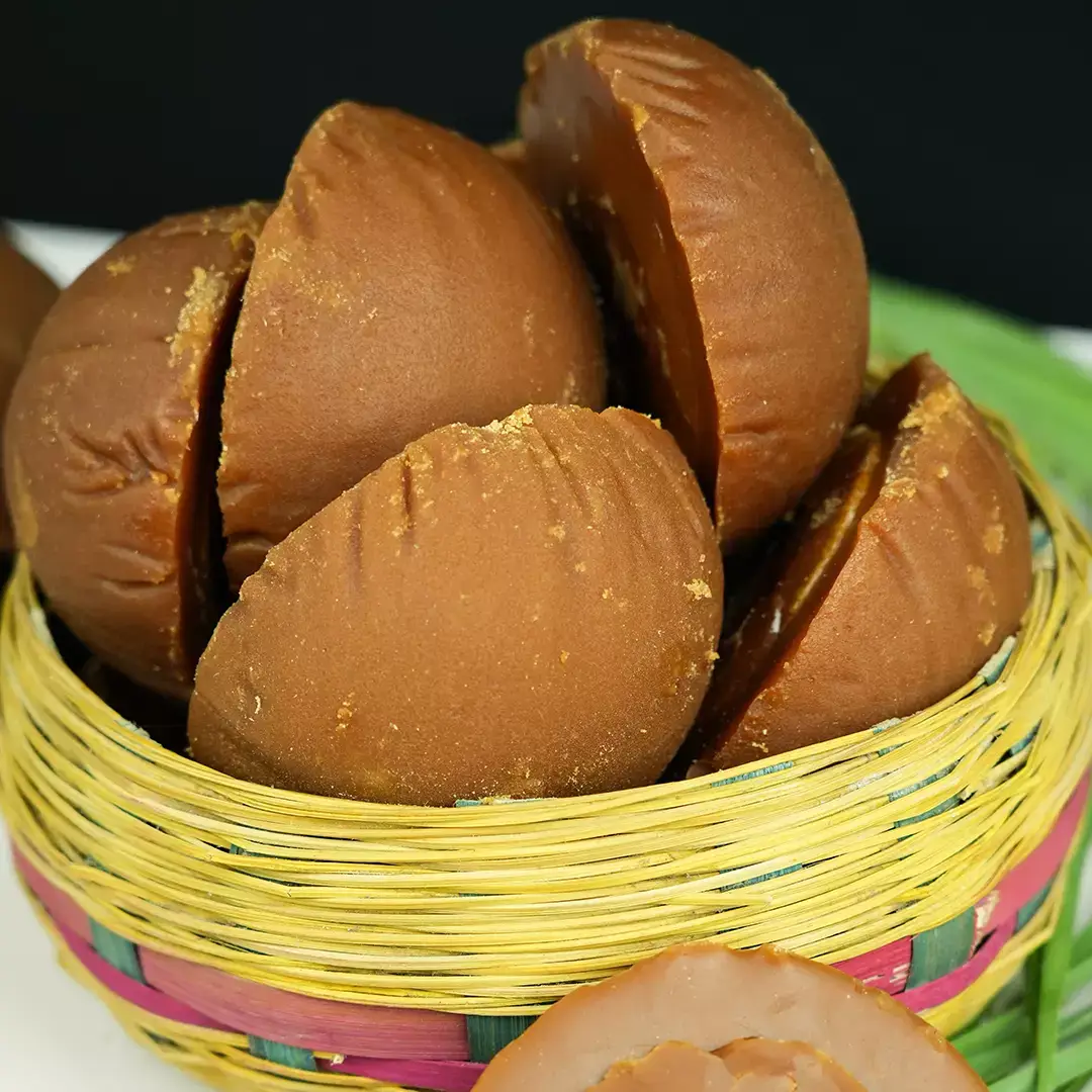 খেজুর গুড় (গোল পাটালি) | Date jaggery (round paste)